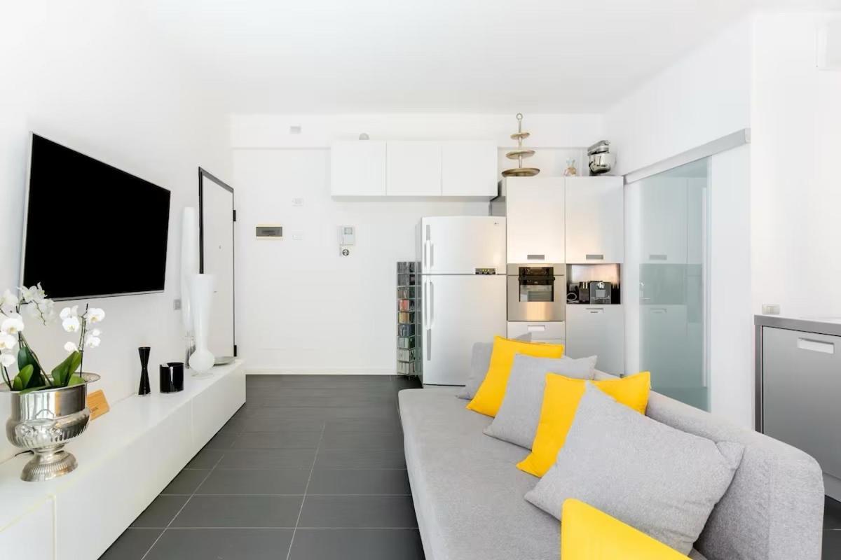 Apartment Sunny Design Loft In Milan